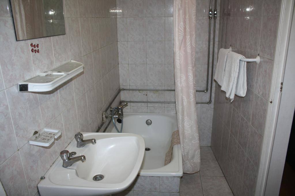 Pensao Residencial Estrela Do Mondego Hotel Lisbon Room photo